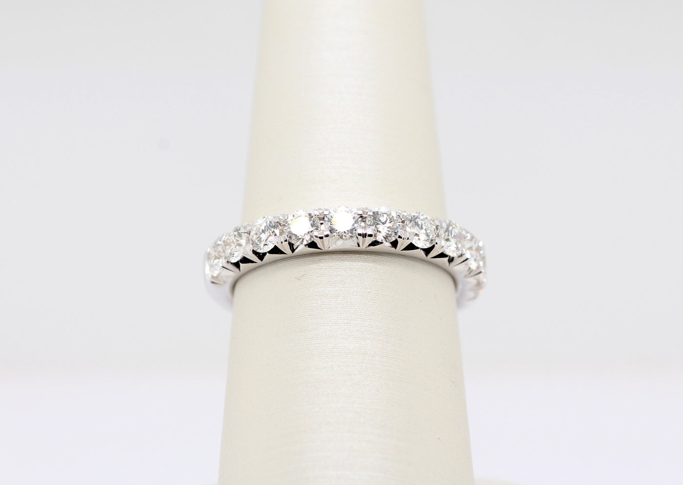 14KW 1.00 CTTW DIAMOND WEDDING BAND image