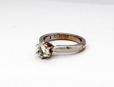 14KW .90 Ct Round Brilliant Diamond Solitaire Ring with H in Color and