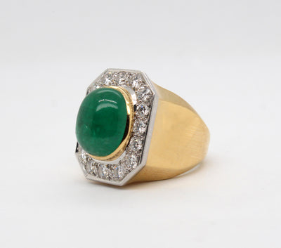 Estate  18KTT 8.5 Ct Emerald and .75 Cttw Diamond Ring G in Color and