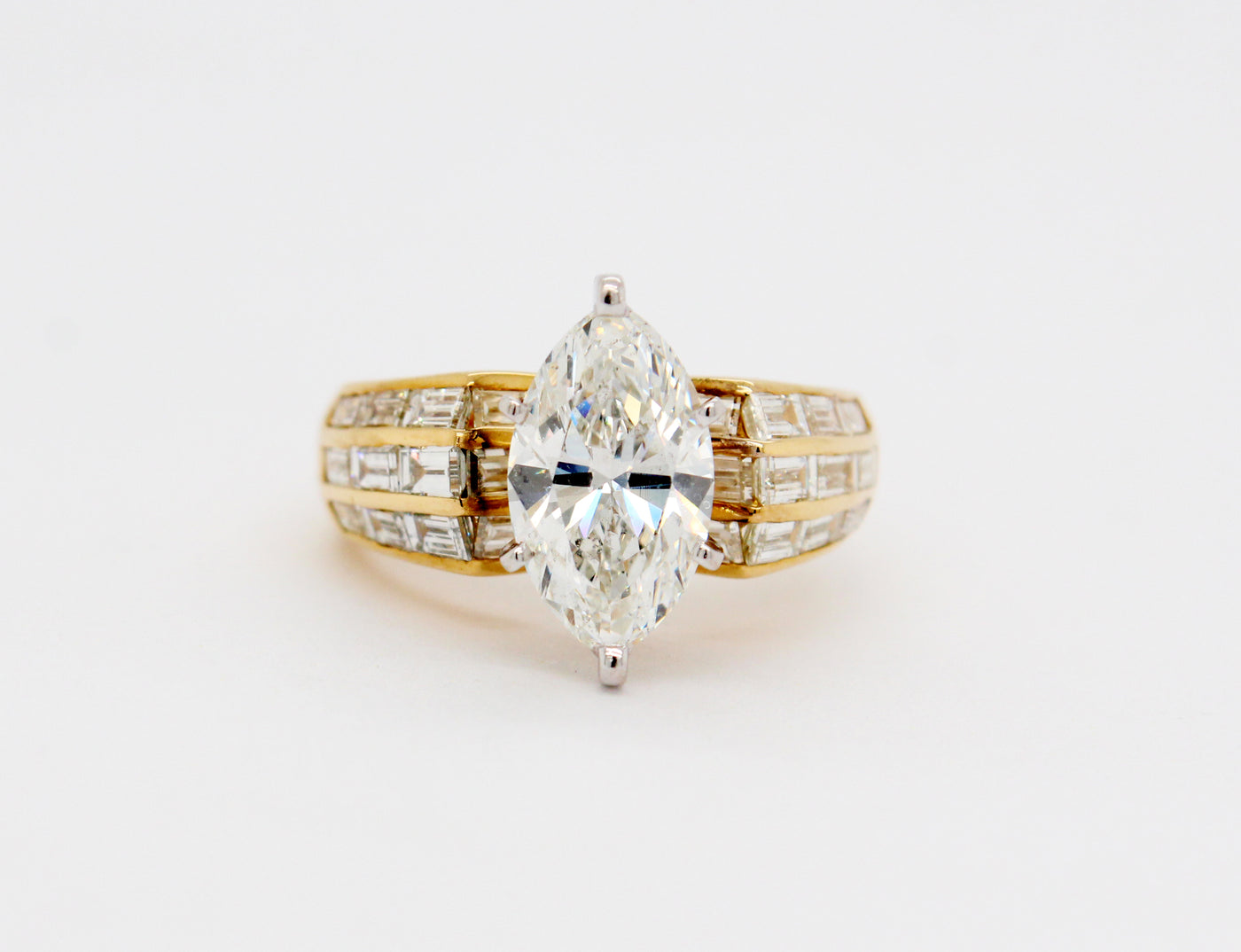 Estate 18KY 4.50 Cttw Diamond Engagement Ring
