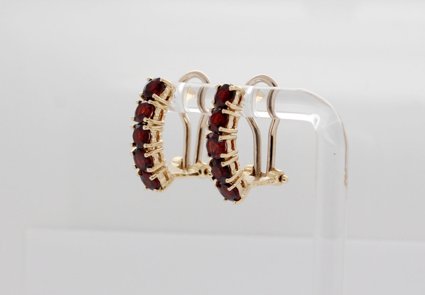 Estate 14KY 3.00 Cttw Garnet Earrings