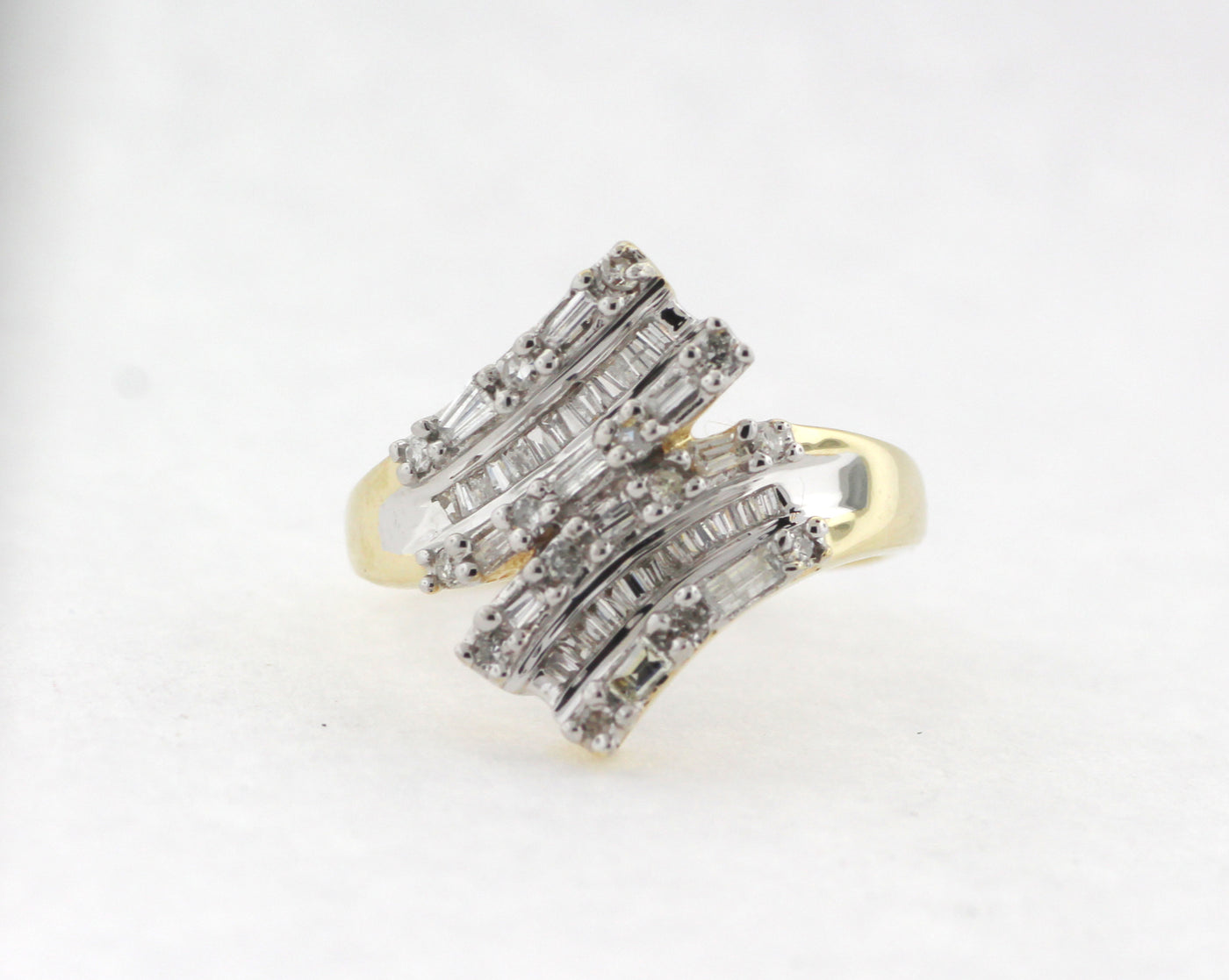 ESTATE 10KY 1.00 CTTW DIAMOND FASHION RING HI-SI2