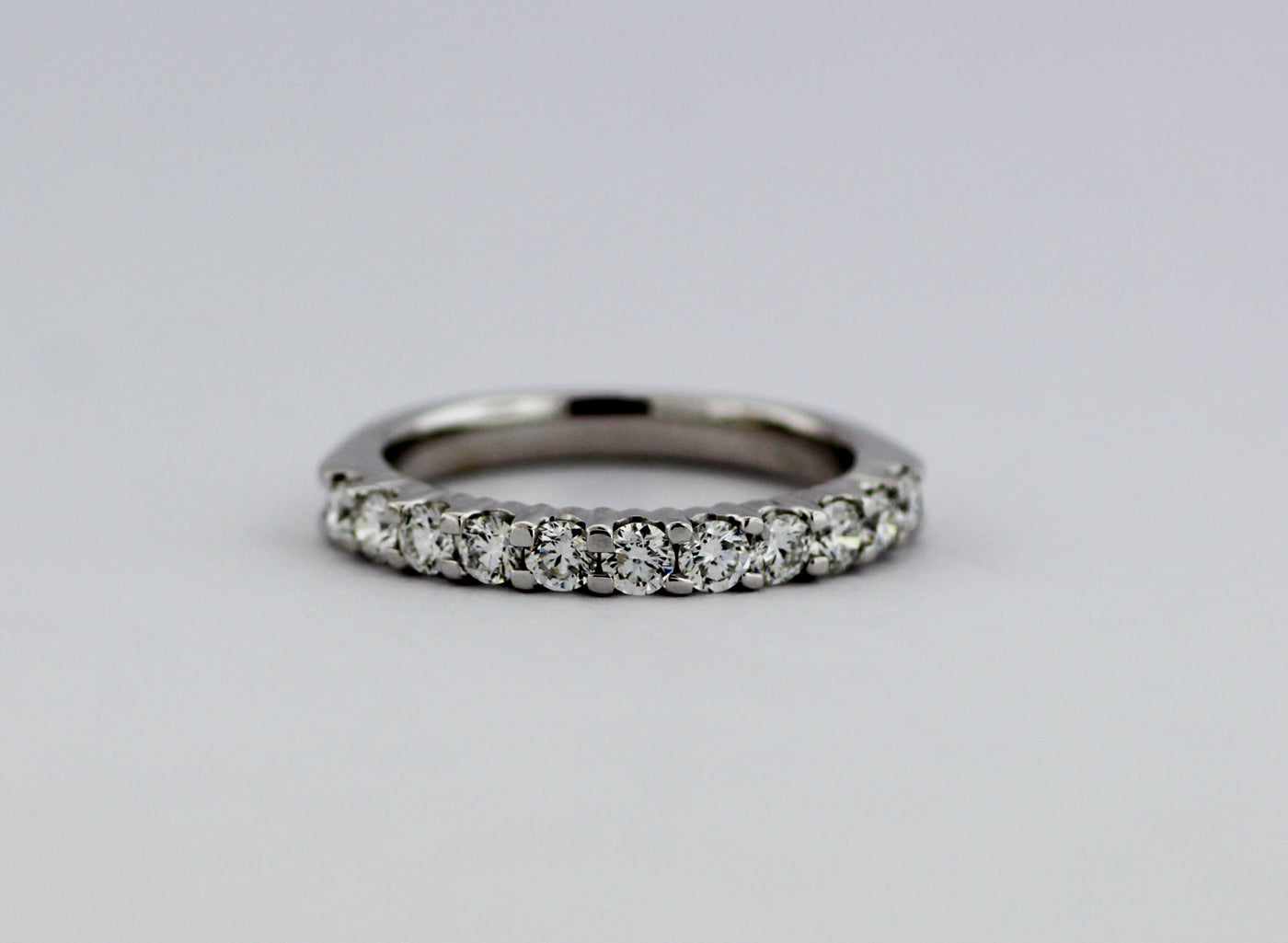 14KW .75 CTTW DIAMOND WEDDING BAND GH-VS2