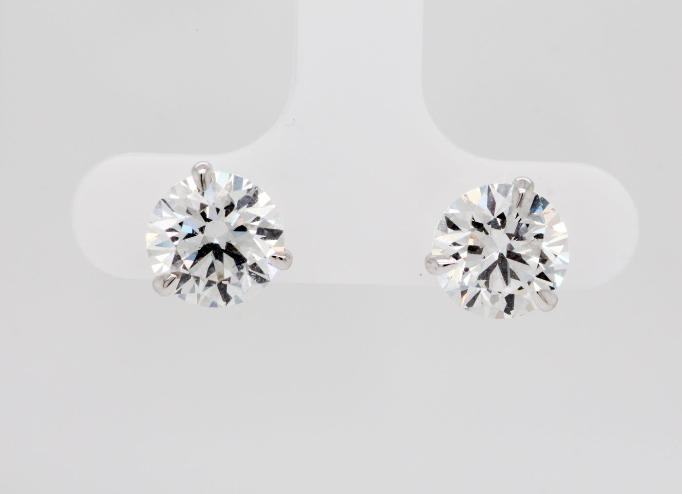 14KW 4.04 Cttw Lab Grown Diamond Stud Earrings