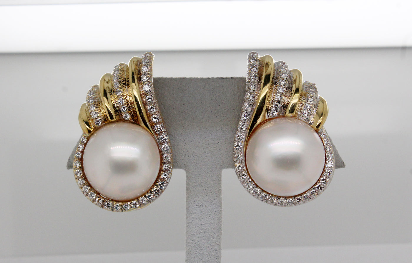 Estate 18KY 17mm Mabe Pearl and 1.05 Cttw Diamond Earrings