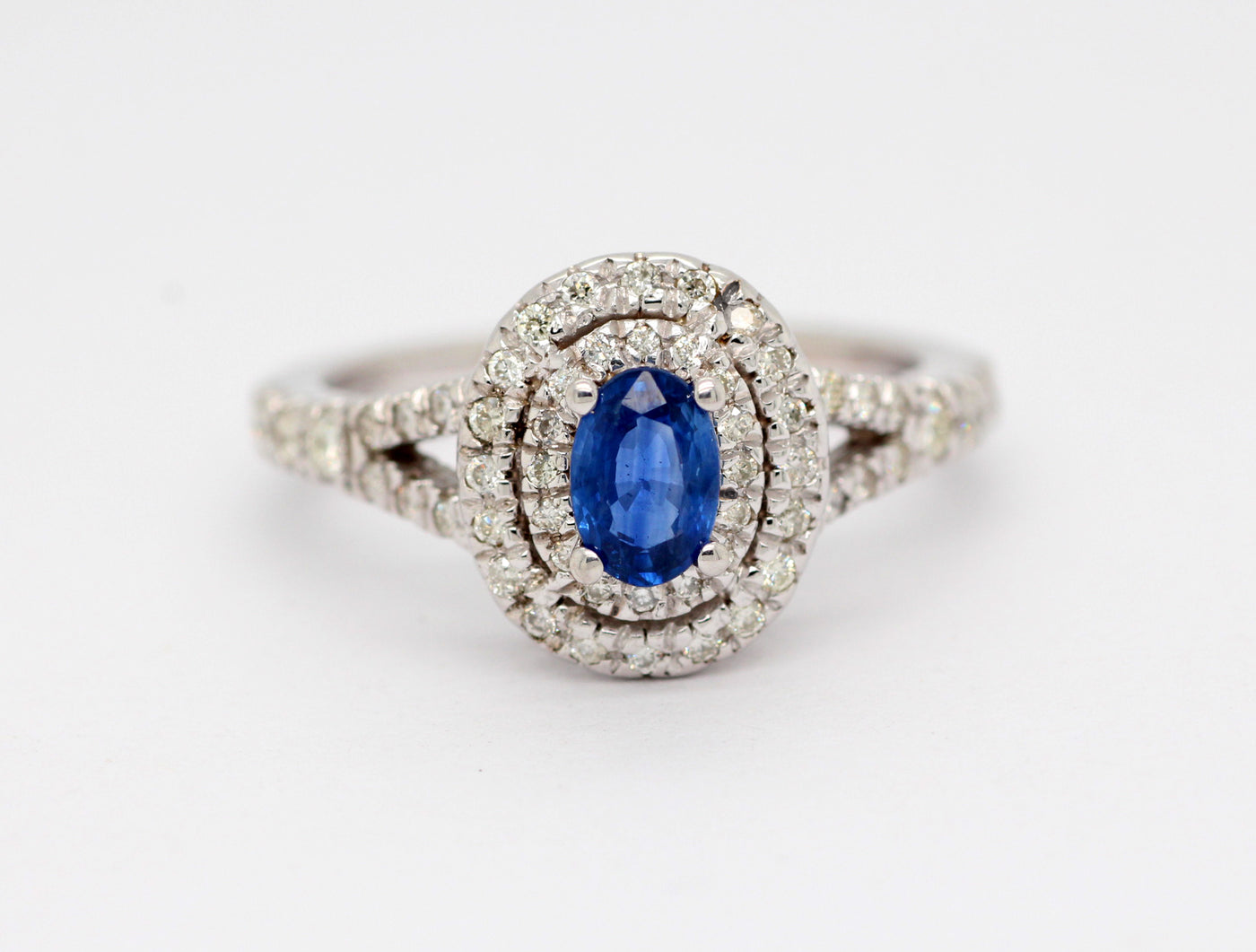 14KW .60 CT SAPPHIRE AND DIAMOND DOUBLE HALO RING, .37 CTTW