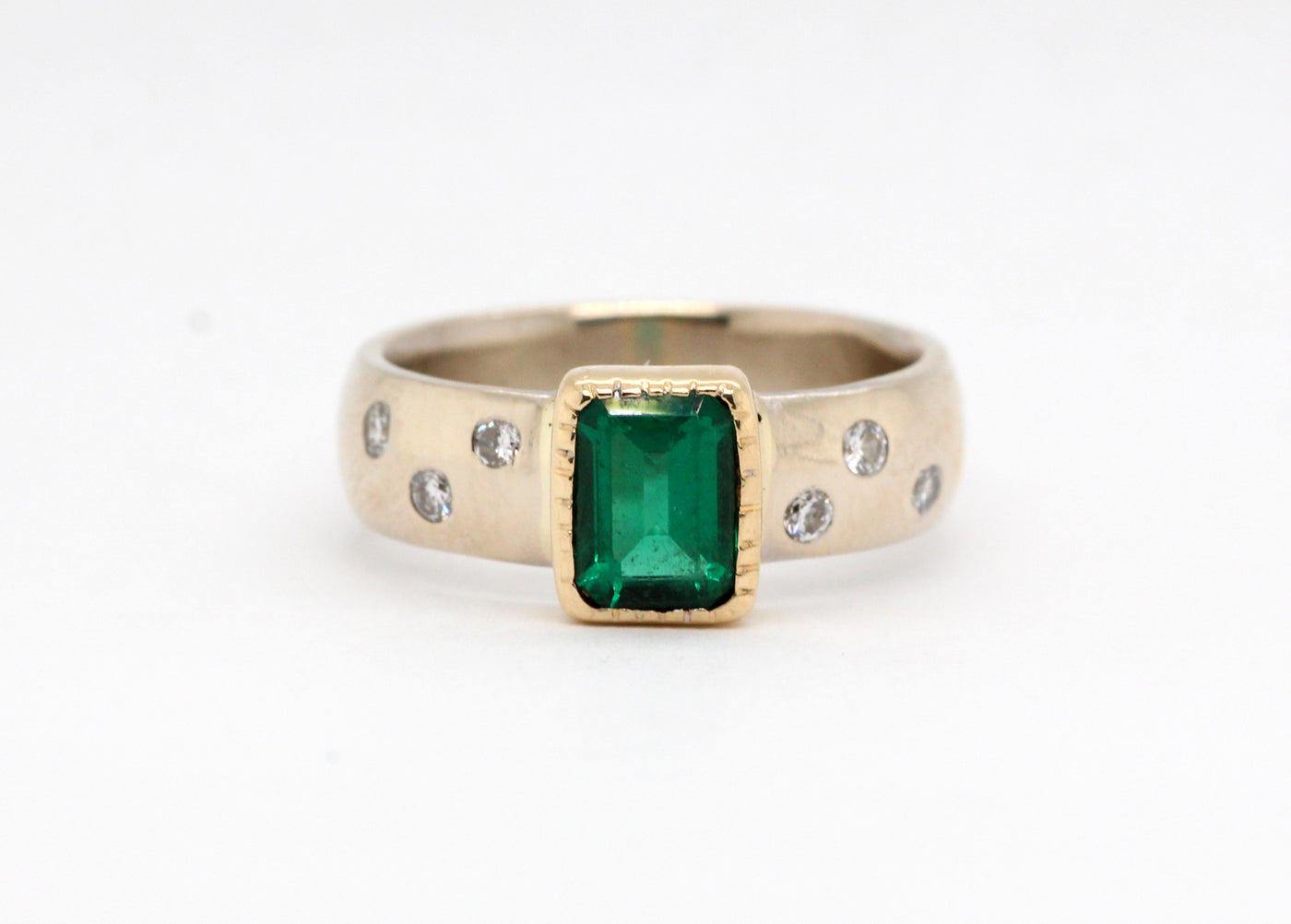 Estate 18KY .90 Ct Synthetic Emerald and Diamond Ring