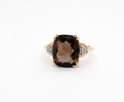 Estate 10KY 4.50 Ct Smoky Quarts and .05 Cttw Diamond Ring