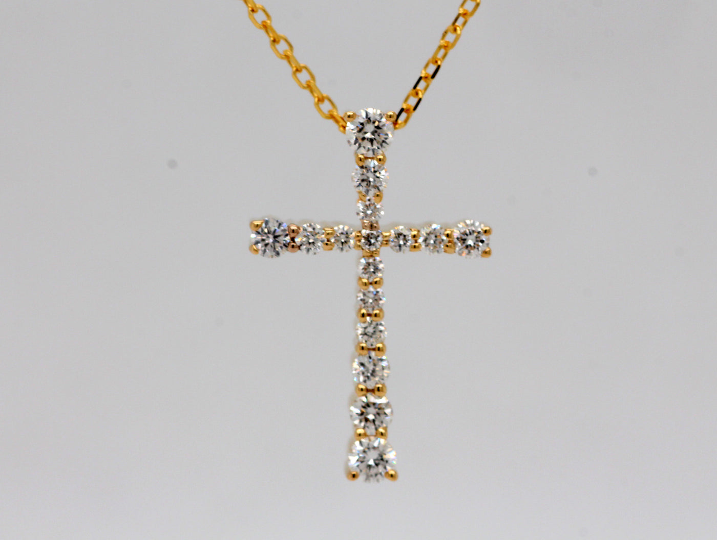 14KY .33 Cttw Diamond Cross Pendant