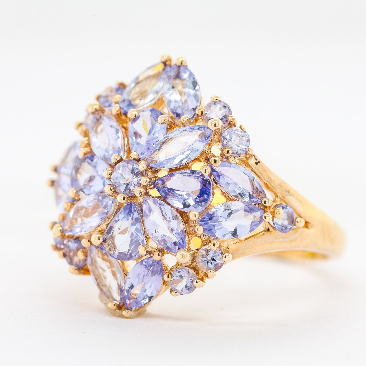 10KY 1.50 CTTW Iolite Ring