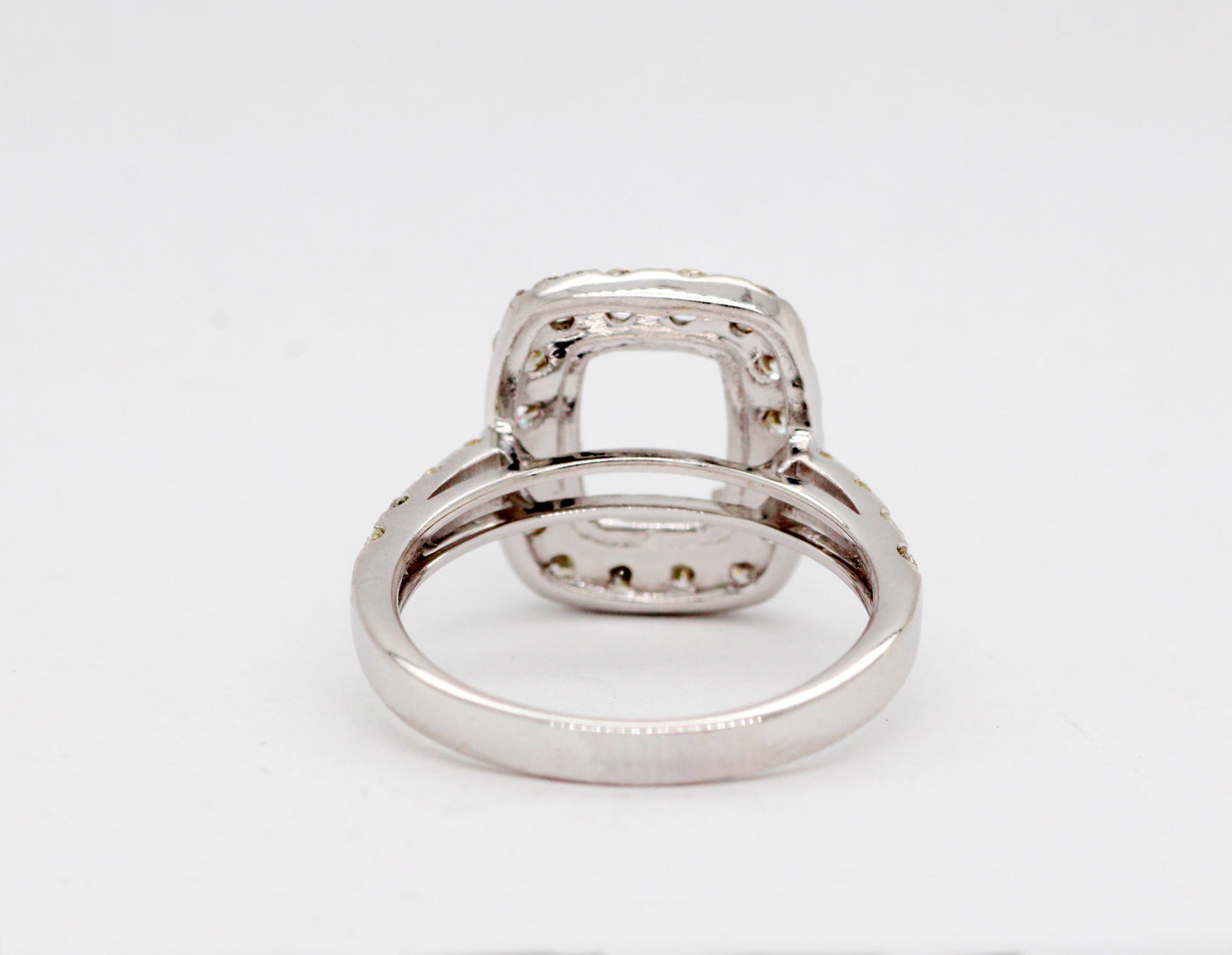 18KW .72 Cttw Diamond Semi Mount Ring