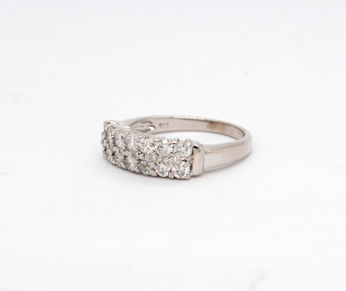 Estate 14KW .75 Cttw Diamond Ring H in Color and SI2 in Clarity
