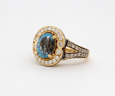 Estate 18KY 2.10 Ct Aquamarine And 1.33 Cttw Champagne Diamond Ring