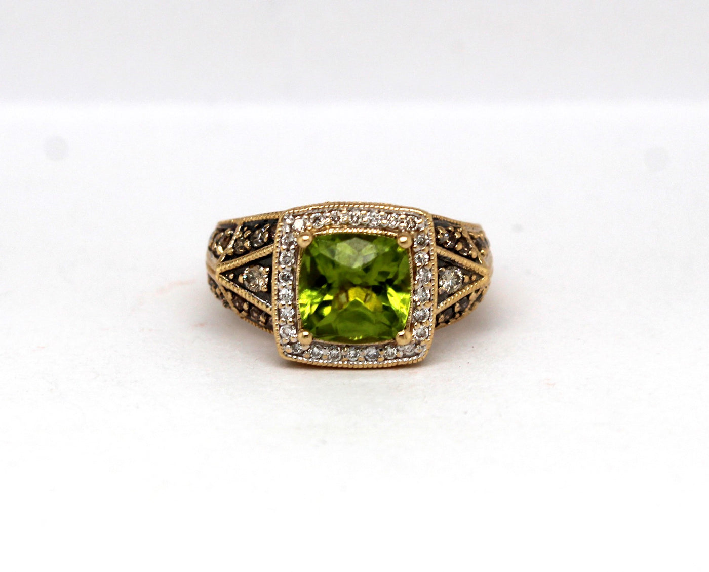 Estate 14KY .90 Ct Peridot and .25 Cttw Brown and White Diamond Ring