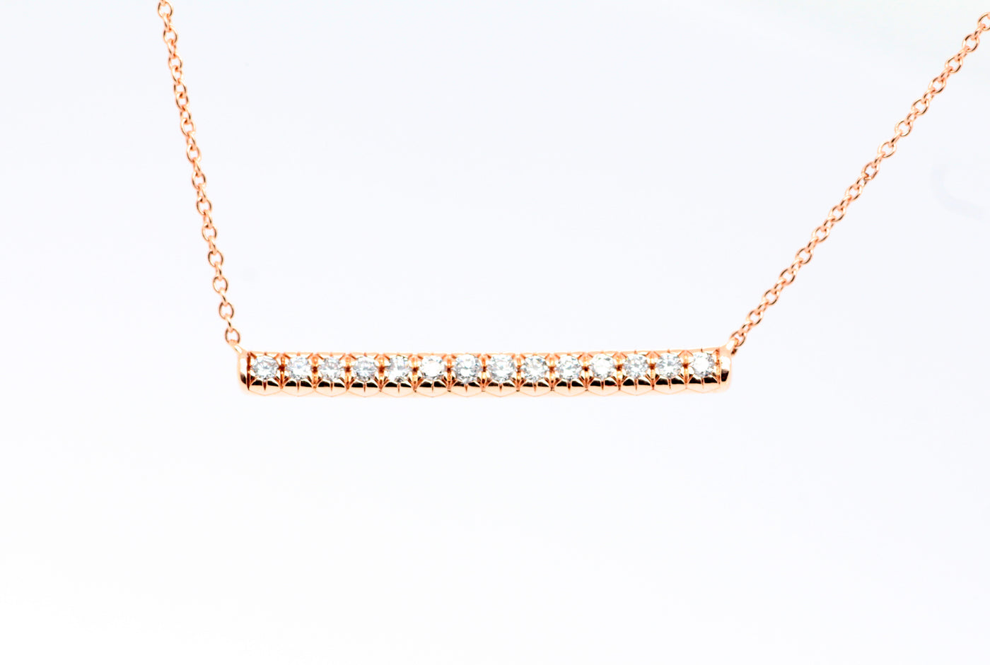 10KR .25 CTTW DIAMOND BAR NECKLACE, I-I1