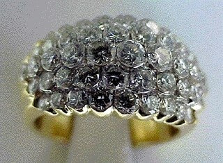 18KY 5 Row Diamond Invisible Set Ring