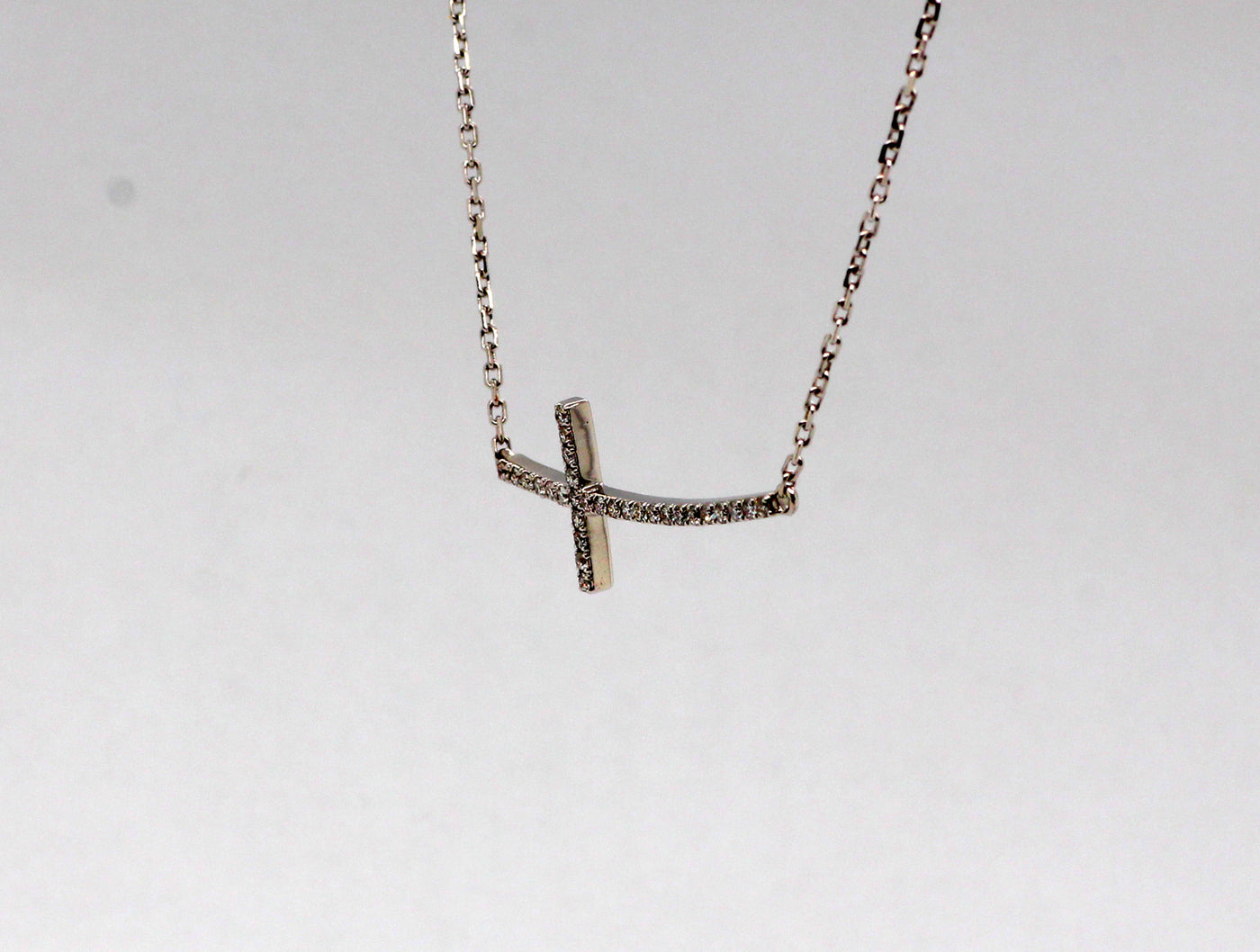 18KW .25 Cttw Diamond Necklace