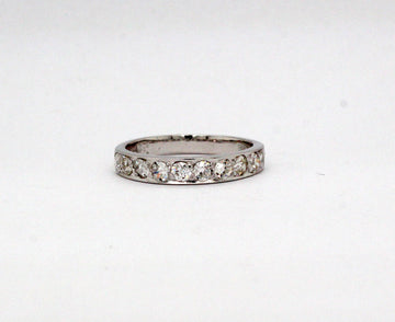 Estate 18KW .50 Cttw Diamond Wedding Band