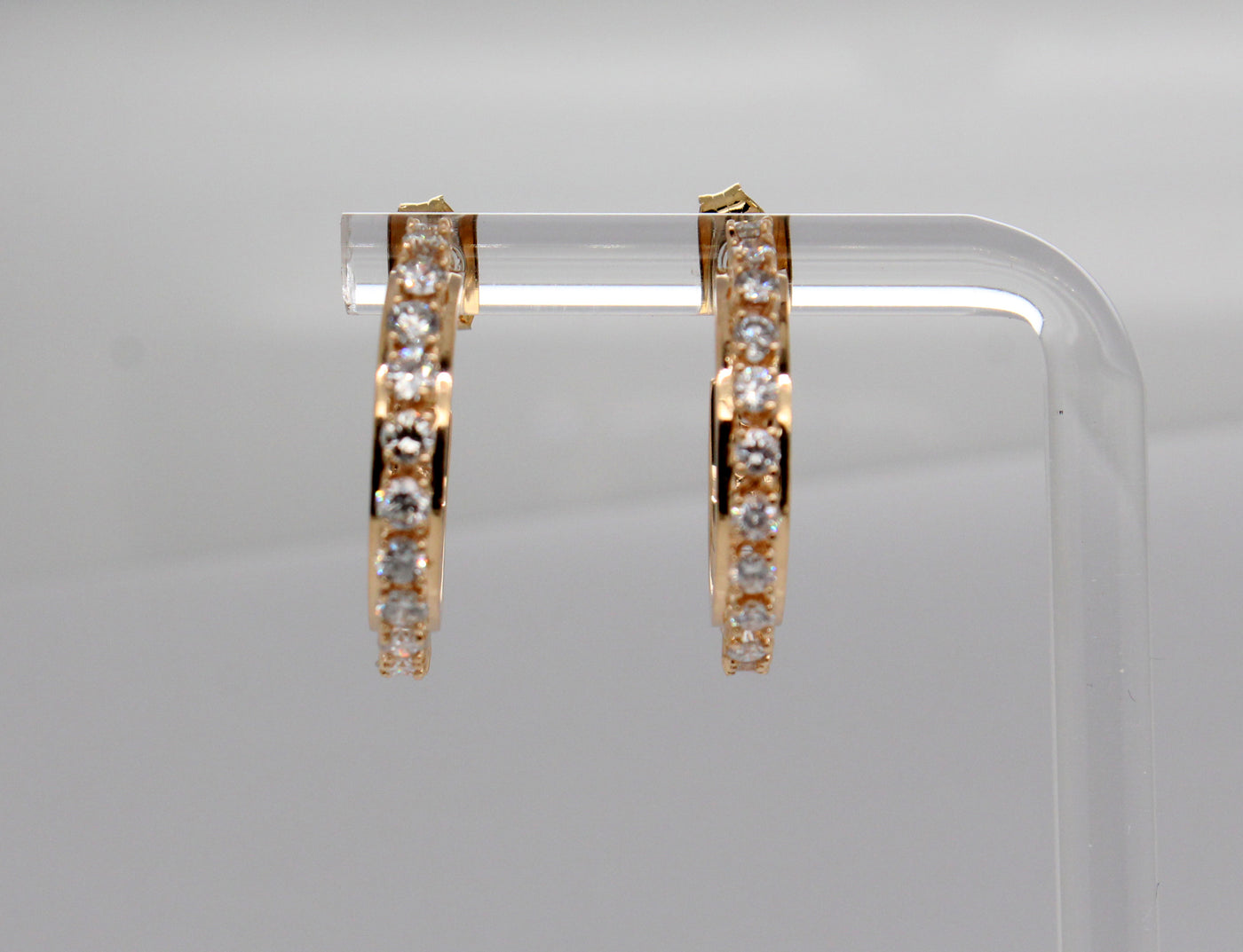 Estate 14KY 1.65 Cttw Diamond Hoop Earrings