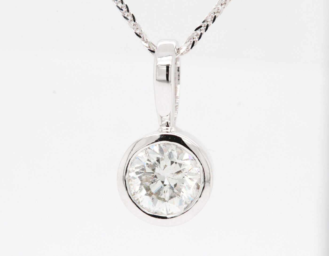 14KW 2.50 Ct Diamond Solitaire Pendant