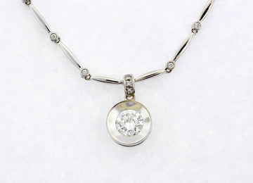 14KW 1.27 CTTW DIAMOND NECKLACE .90 CT ROUND CENTER G-VS2 N1363