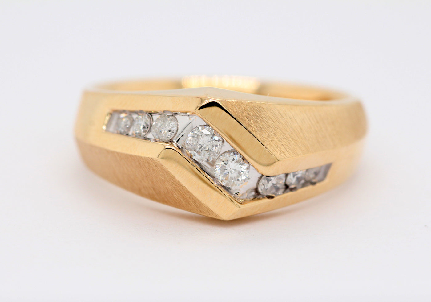 ESTATE 10KY .52 CTTW DIAMOND GENTS RING, GH-SI2