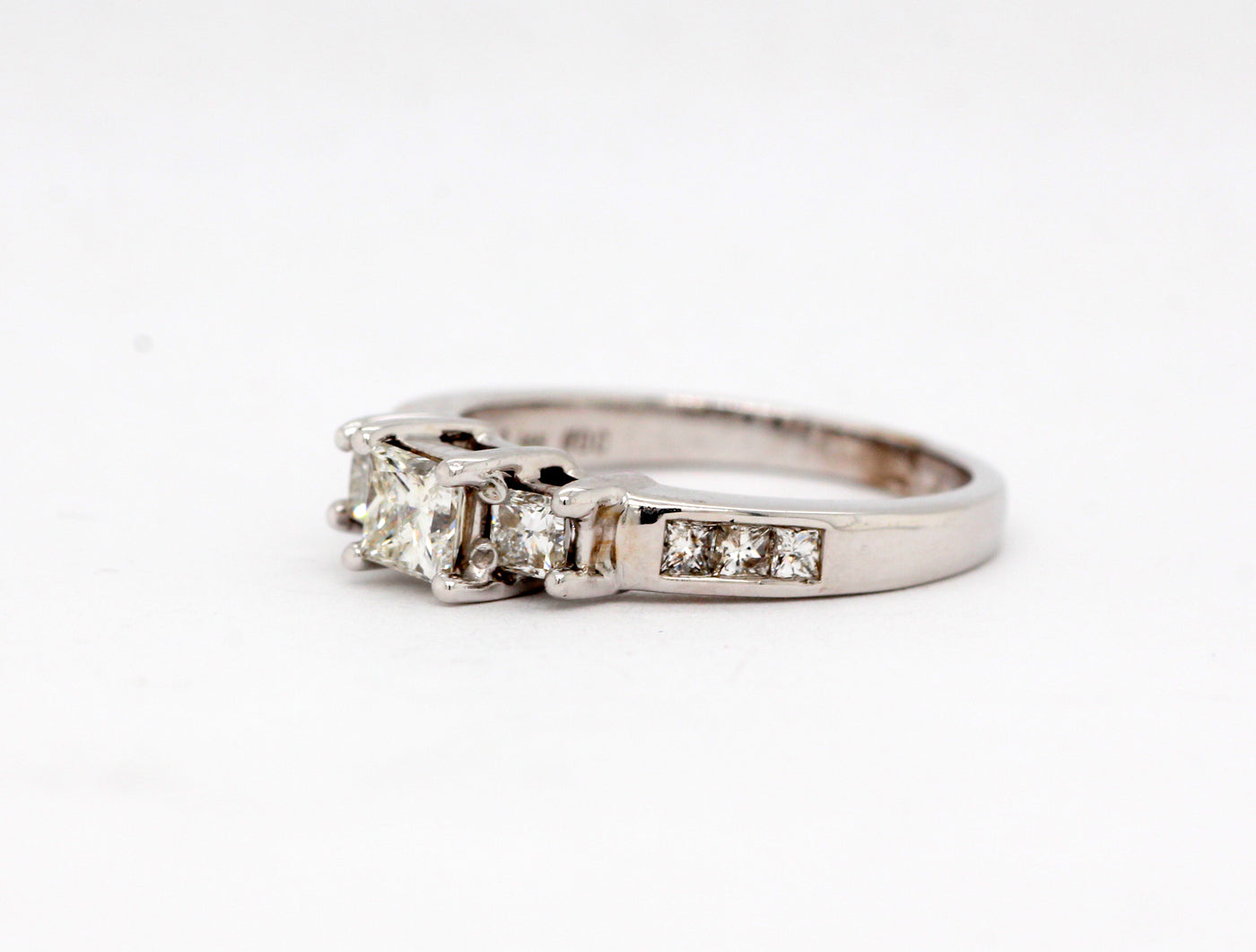 14KW 1.04 Cttw Diamond 3 Stone Ring image