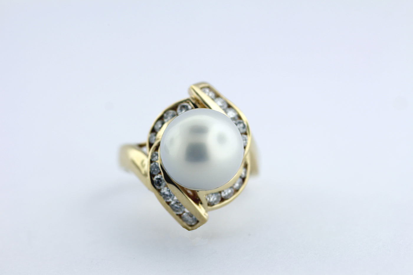 14KY 11.5 MM PEARL AND DIAMOND RING .60 CTTW I-I1