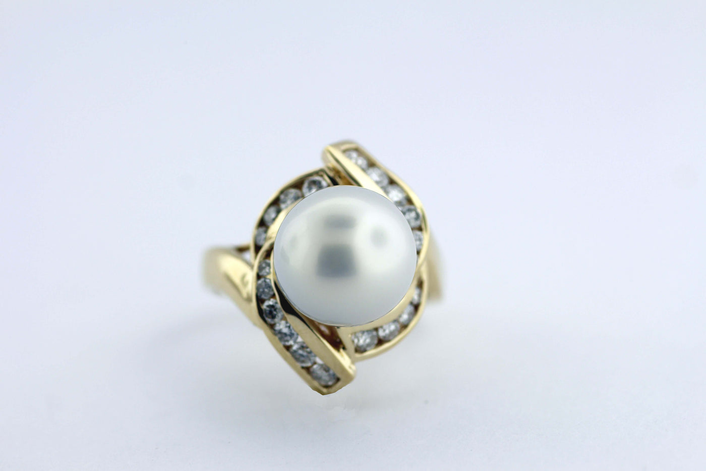 14KY 11.5 MM PEARL AND DIAMOND RING .60 CTTW I-I1