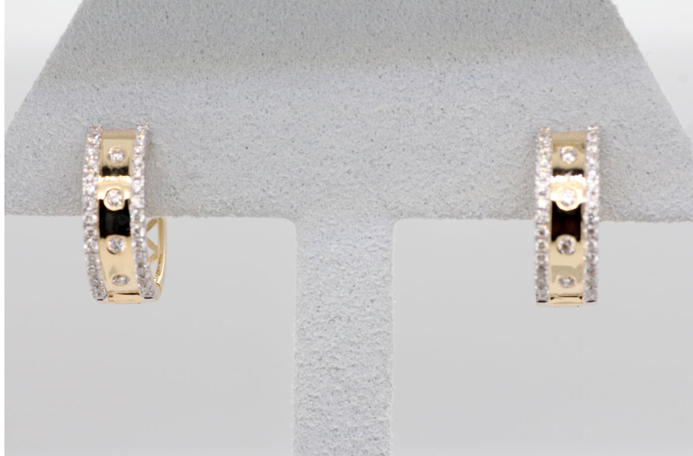 14KY .33 Cttw Diamond Hoop Earrings