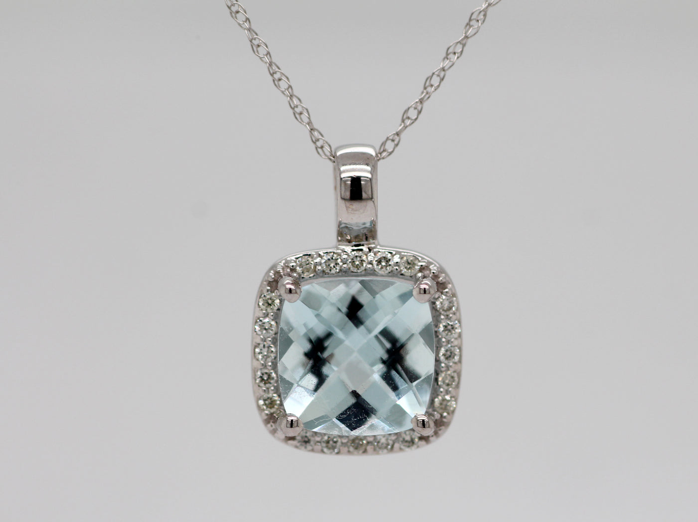 14KW 1.85 Ct Aquamarine and Diamond Pendant with .13 Cttw in Diamonds