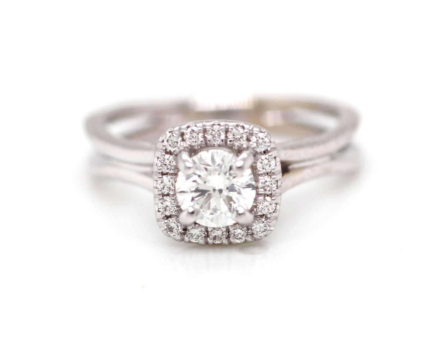 14KW .72 Cttw Diamond Engagement Ring image