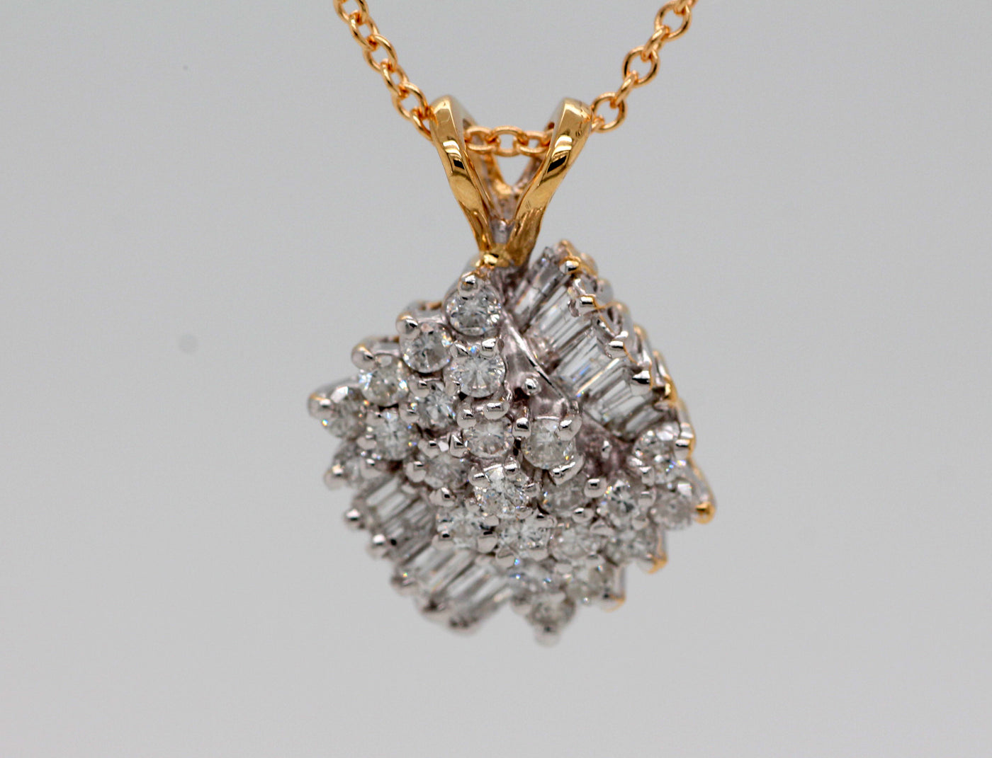 ESTATE 14KY 1.00 CTTW DIAMOND PENDANT