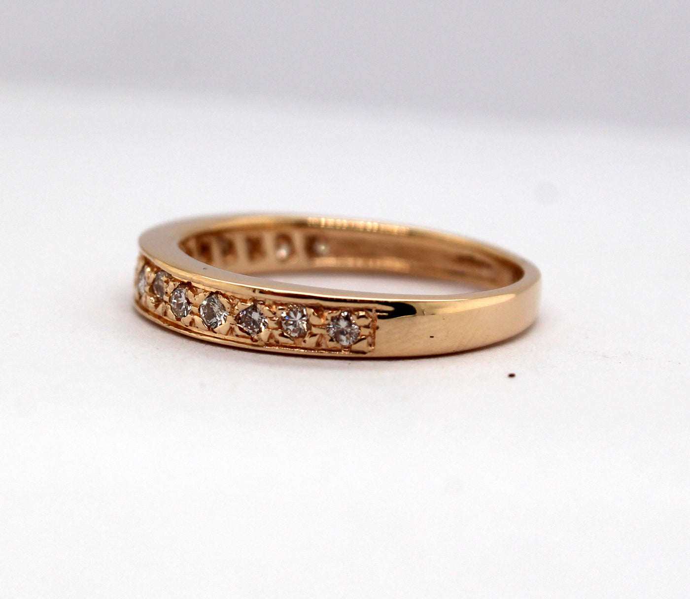 Estate 14KY .25 Cttw Diamond Wedding Band