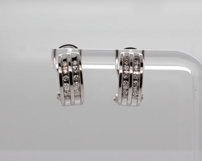 Estate 14KW .15 Cttw Diamond Hoop Earrings I in Color and I1 in Clarit