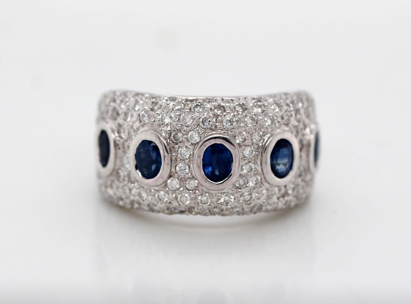 18KW 1.50 CTTW SAPPHIRE AND DIAMOND RING , 1.05 CTTW H-SI2 image