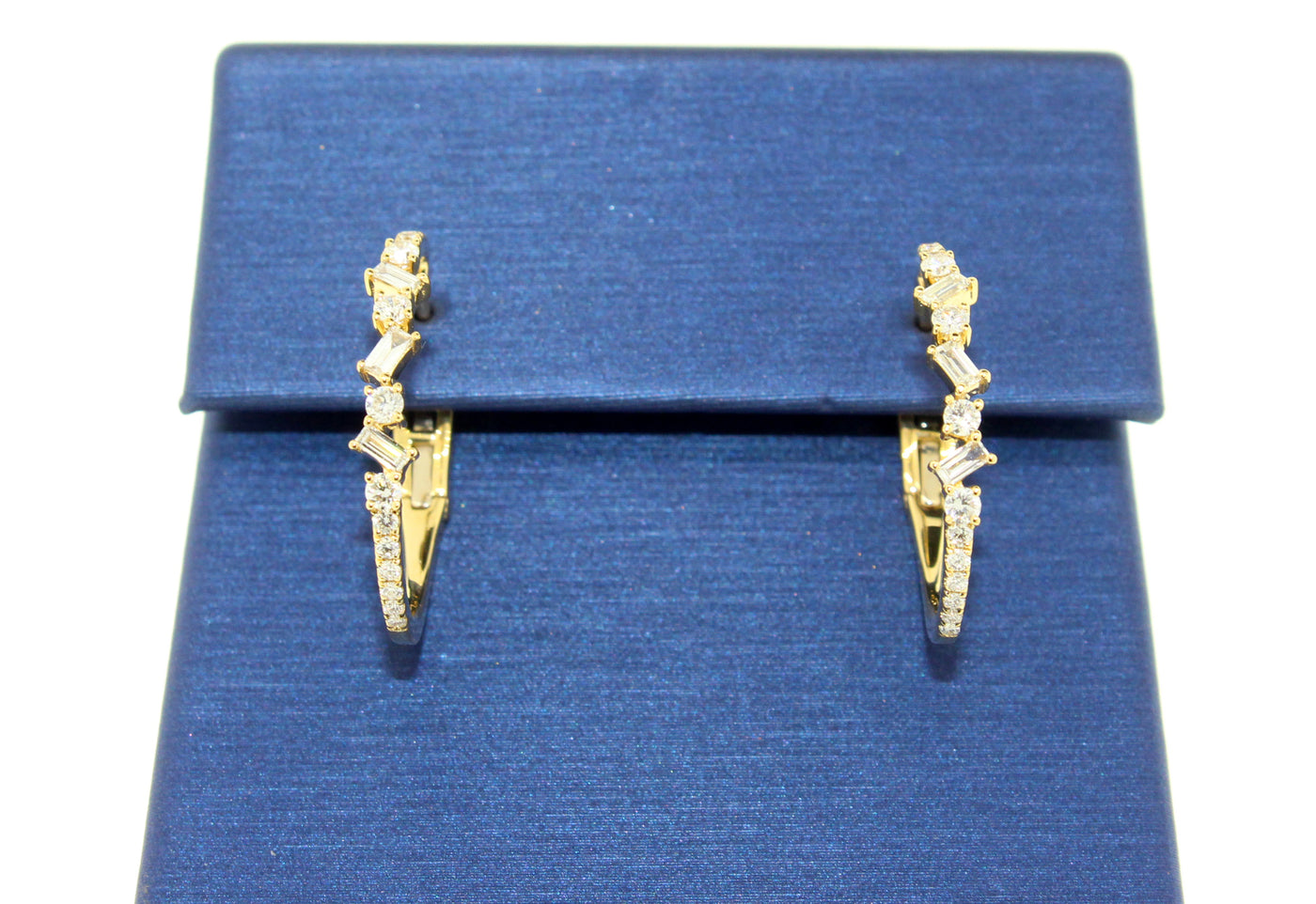 18KY .53 Cttw Diamond Earrings