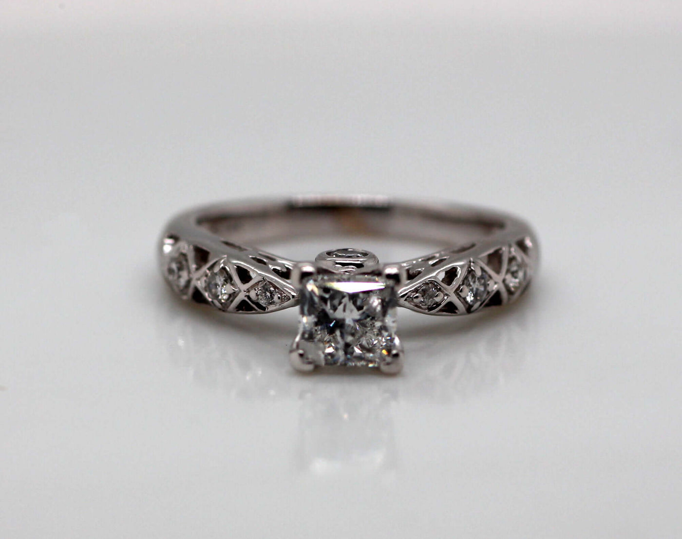 14KW 1.26 Cttw Diamond Engagement Ring image