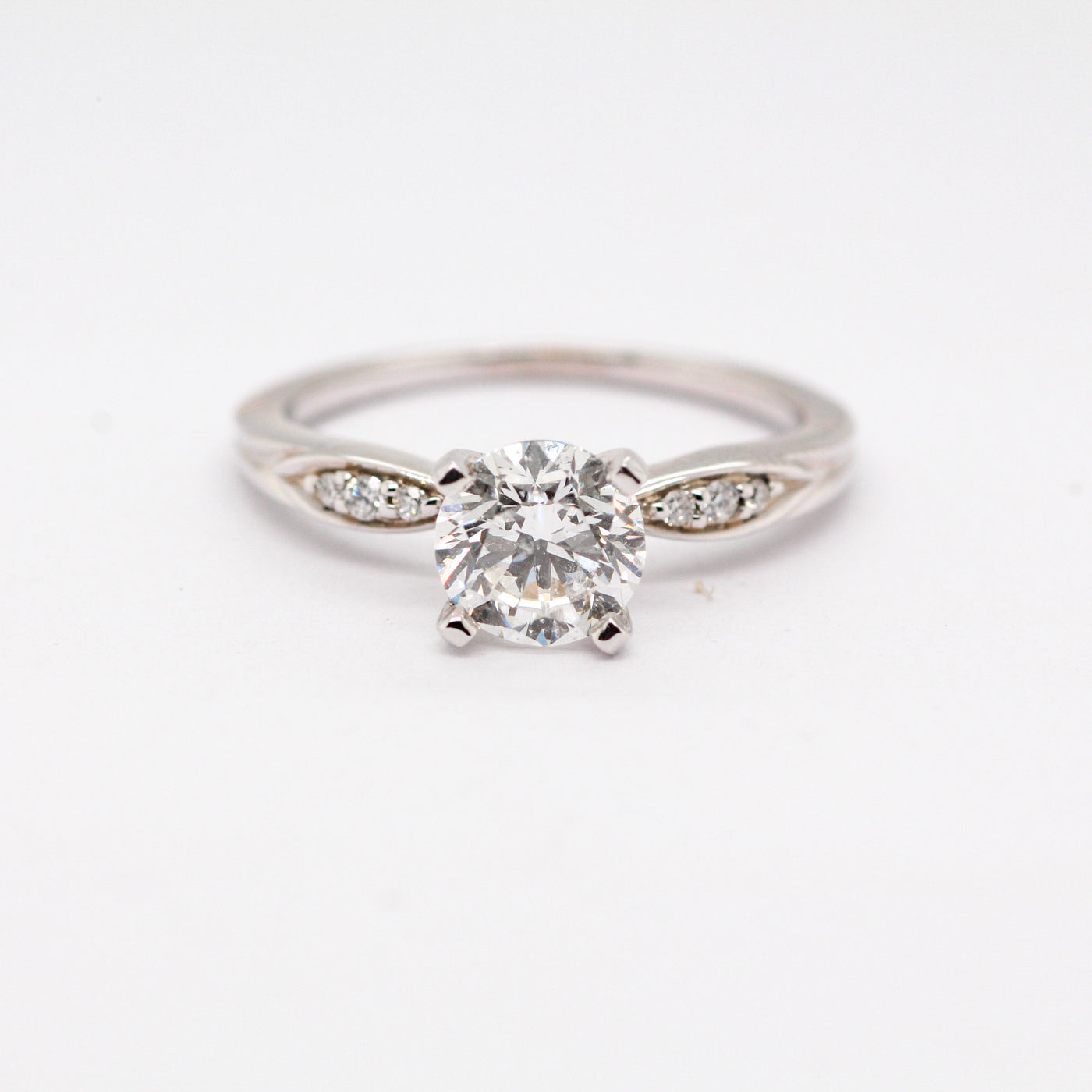 14KW 1.10CTTW DIAMOND ENGAGEMENT RING 1CT ROUND CTR H-SI2
N1907