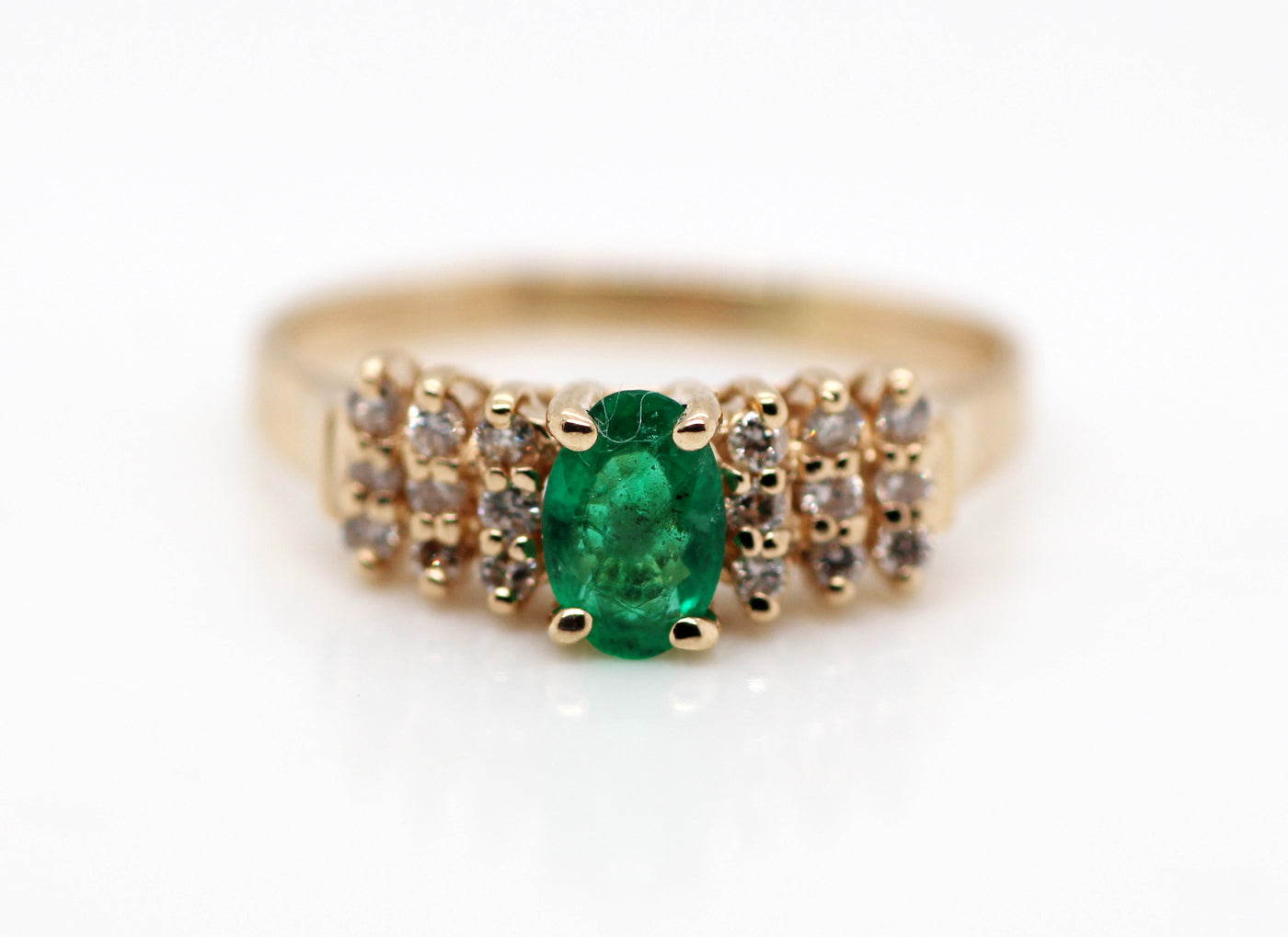 ESTATE 14KY .55 CT EMERALD AND DIAMOND RING .16 CTTW H-SI2