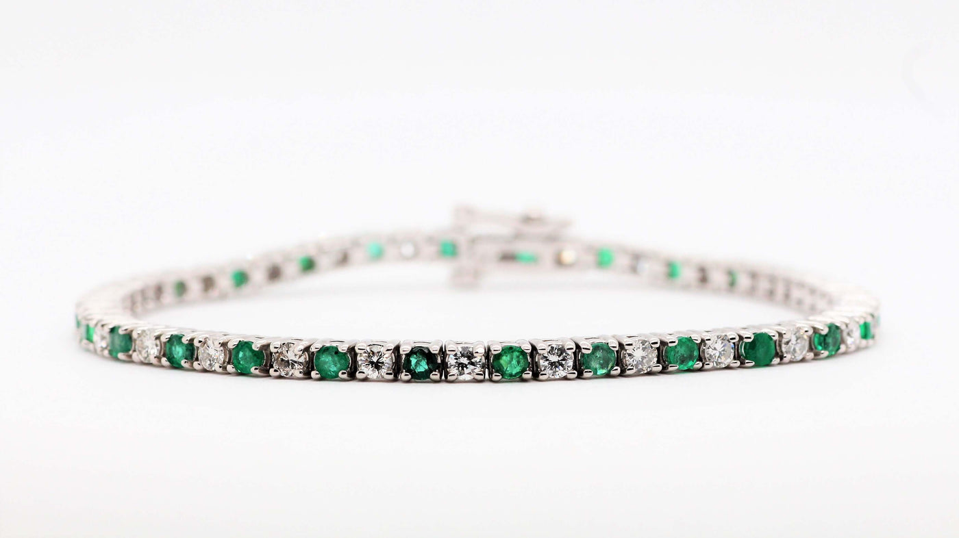 14Kw Emerald And Diamond Line Bracelet