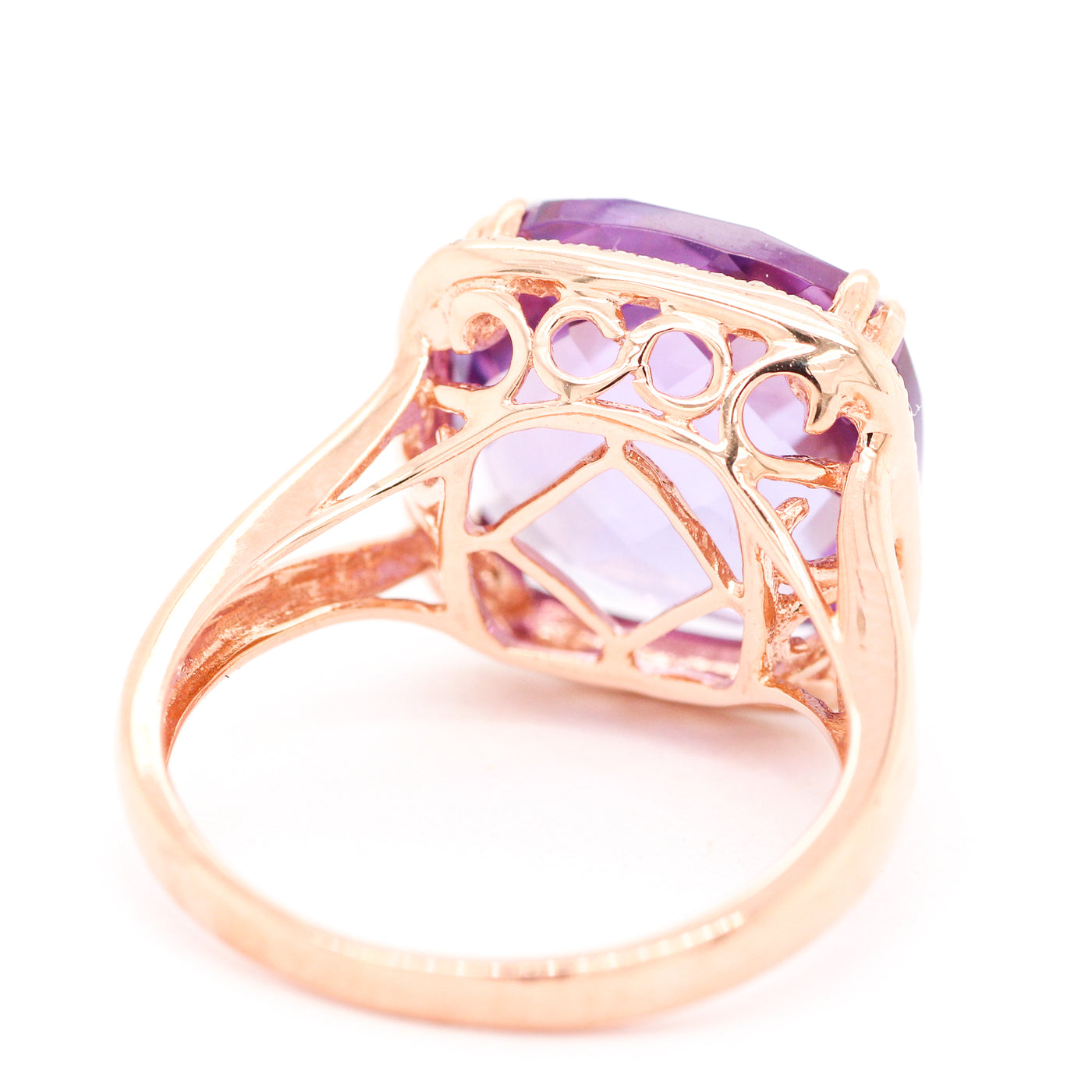 14KR 5.87 CT AMETHYST AND DIAMOND RING, .25 CTTW