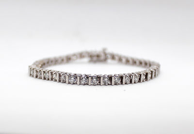 14KW Straight Bar Diamond Bracelet