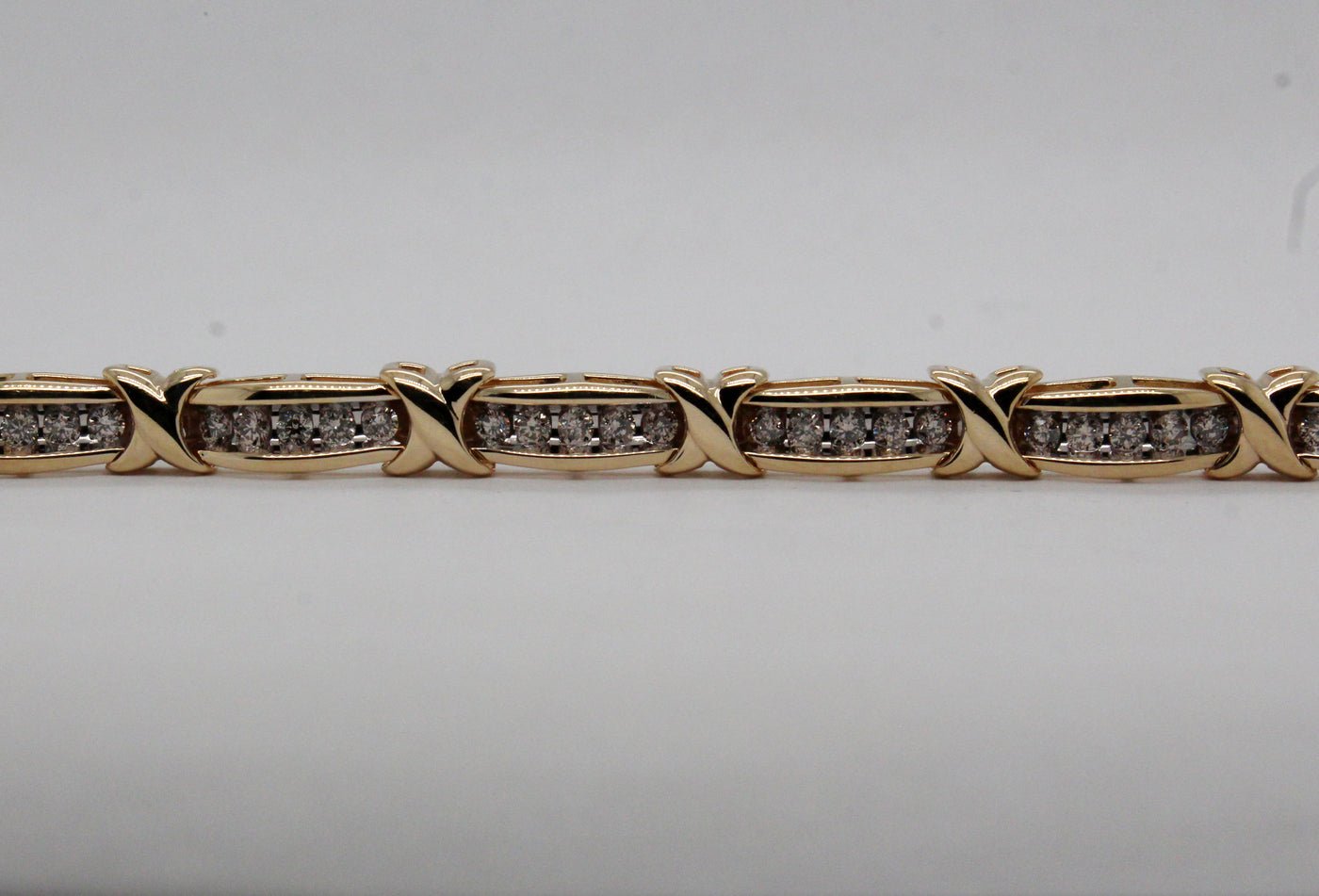 Estate 14KY 2.00 Cttw Diamond Bracelet J-K in Color and SI2 in Clarity