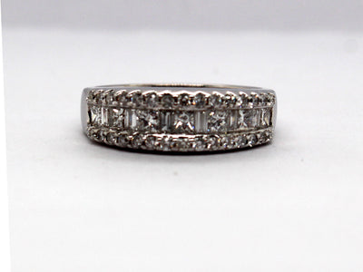 Estate 14KW .75 Cttw Diamond Ring