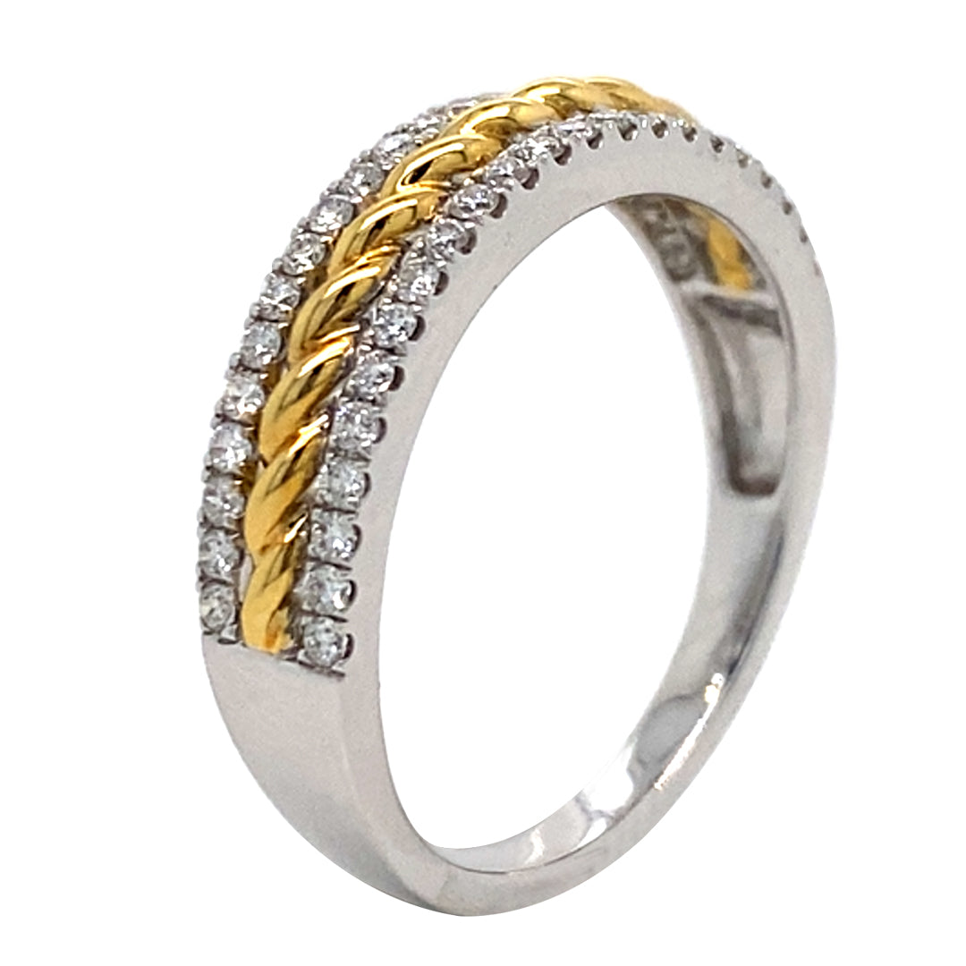 18KTT .31 Cttw Diamond Ring