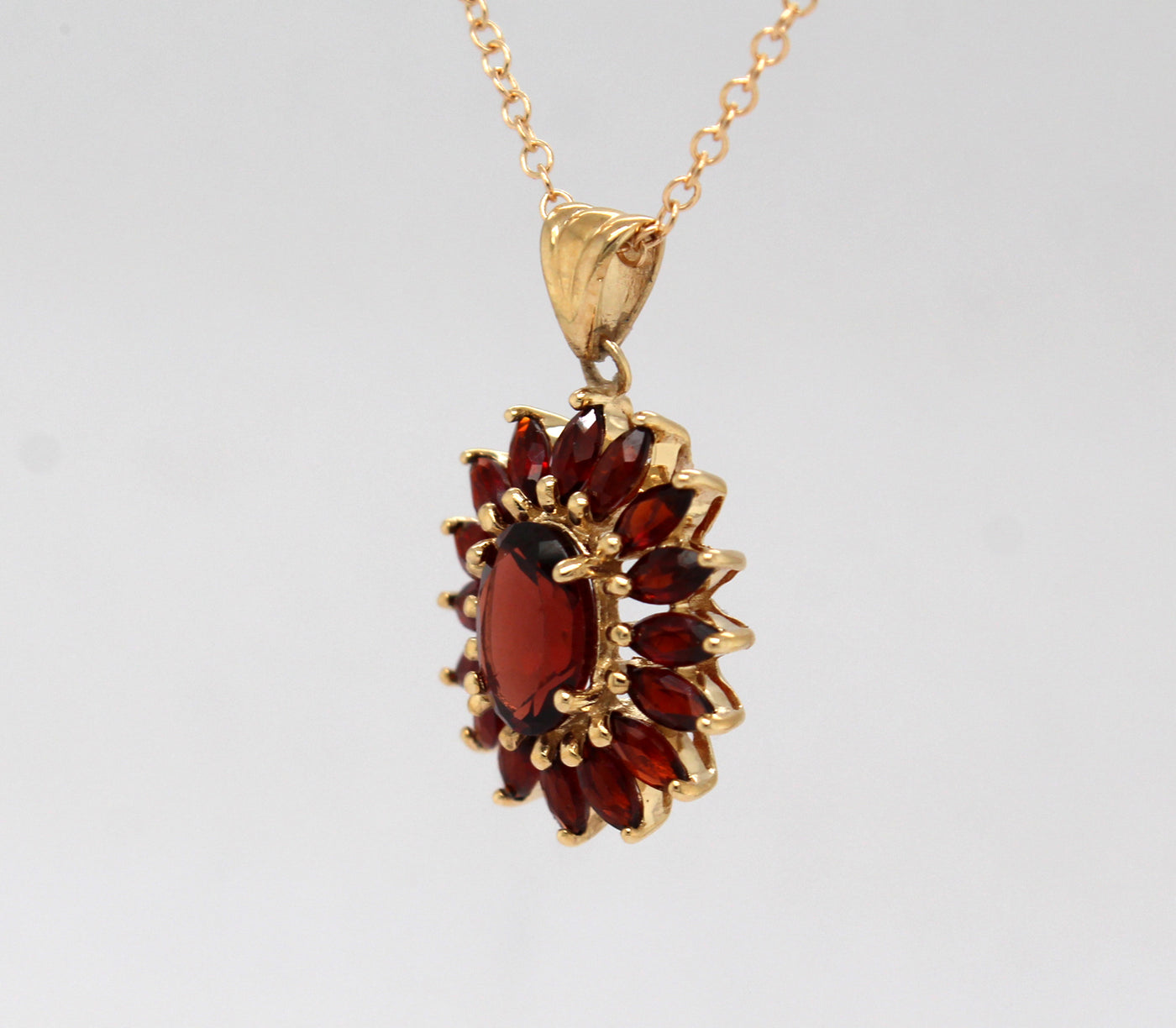 Estate 10KY 3.50 Cttw Garnet Pendant with 14KY Chain