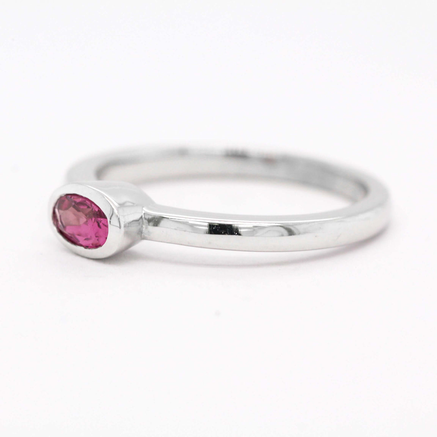 14KW .30 CT OVAL PINK TOURMALINE RING