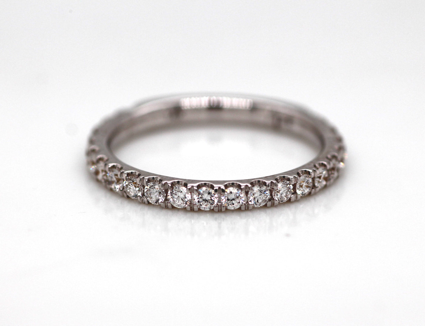 14KW .60 CTTW DIAMOND WEDDING BAND image