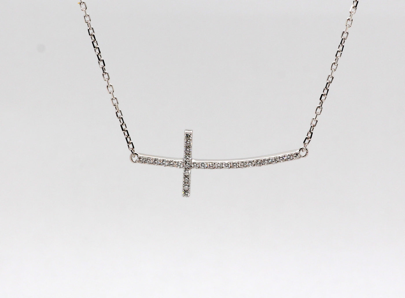 18KW .25 Cttw Diamond Necklace